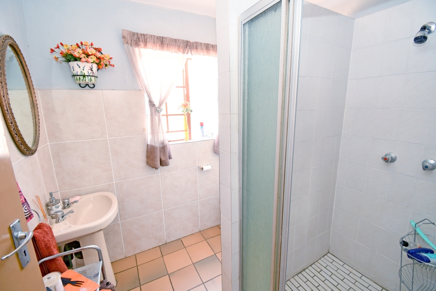 3 Bedroom Property for Sale in Mnandi Gauteng