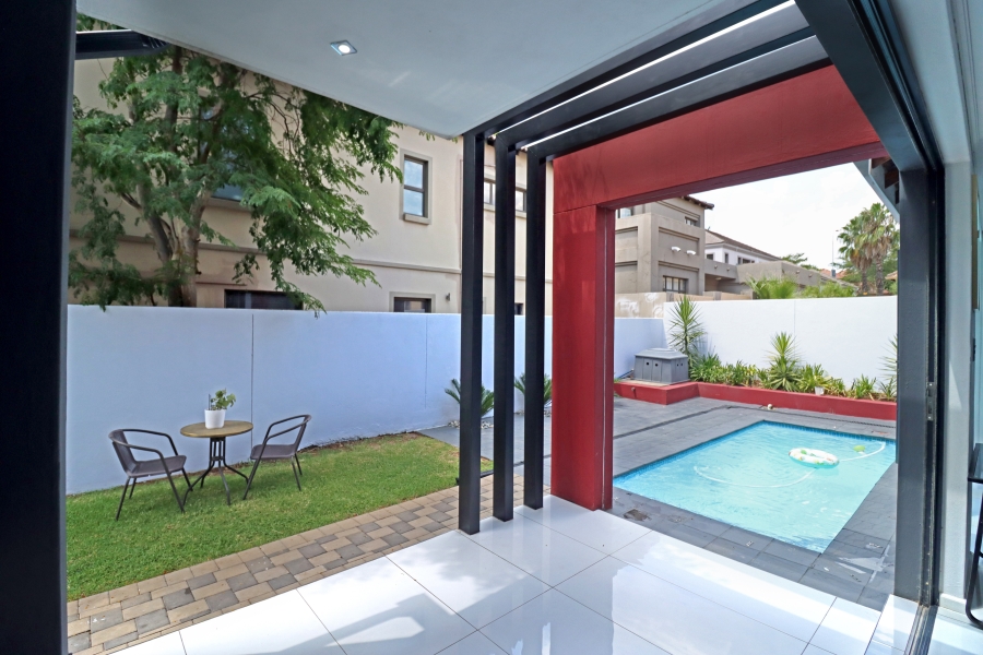 5 Bedroom Property for Sale in Blue Valley Golf Estate Gauteng