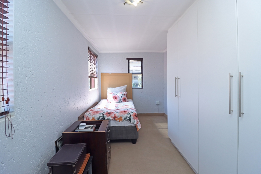 4 Bedroom Property for Sale in Blue Valley Golf Estate Gauteng