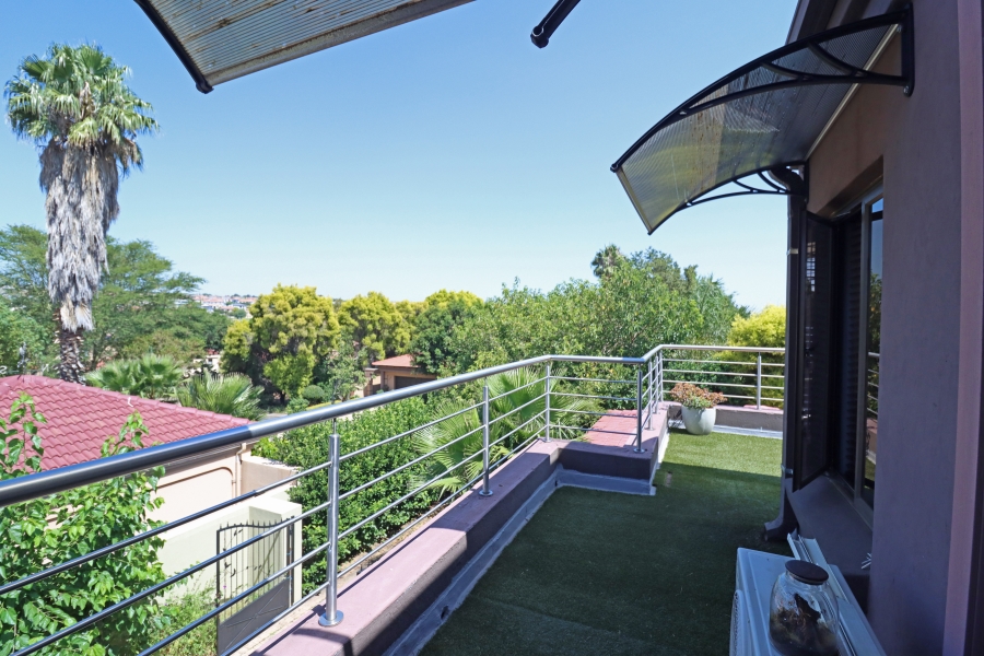 4 Bedroom Property for Sale in Blue Valley Golf Estate Gauteng