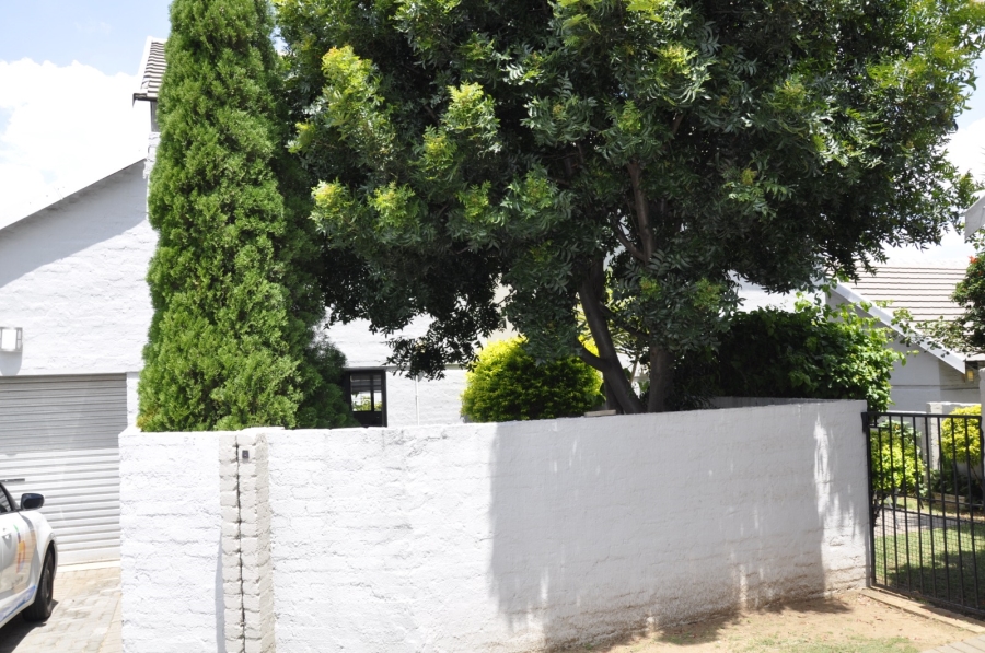 2 Bedroom Property for Sale in Halfway Gardens Gauteng