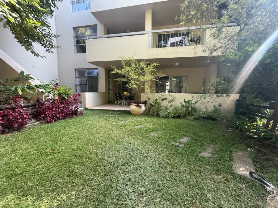 To Let 2 Bedroom Property for Rent in Sandhurst Gauteng