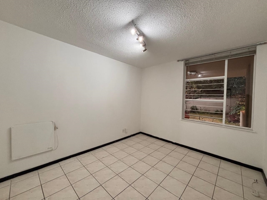 2 Bedroom Property for Sale in Sandhurst Gauteng