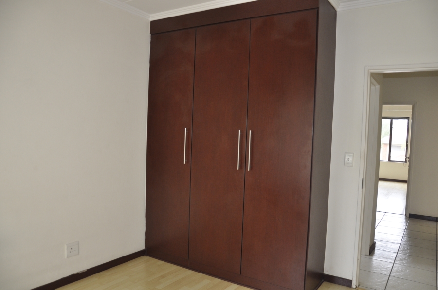 2 Bedroom Property for Sale in Paulshof Gauteng