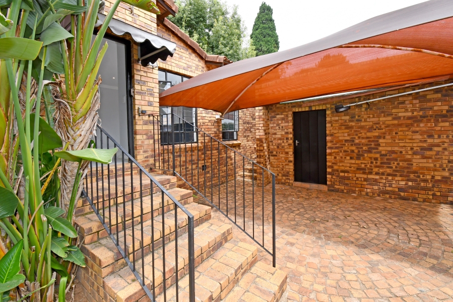 2 Bedroom Property for Sale in Paulshof Gauteng