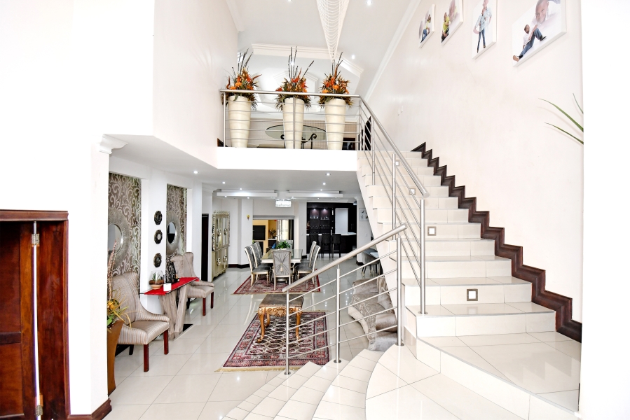 To Let 6 Bedroom Property for Rent in Blue Valley Golf Estate Gauteng