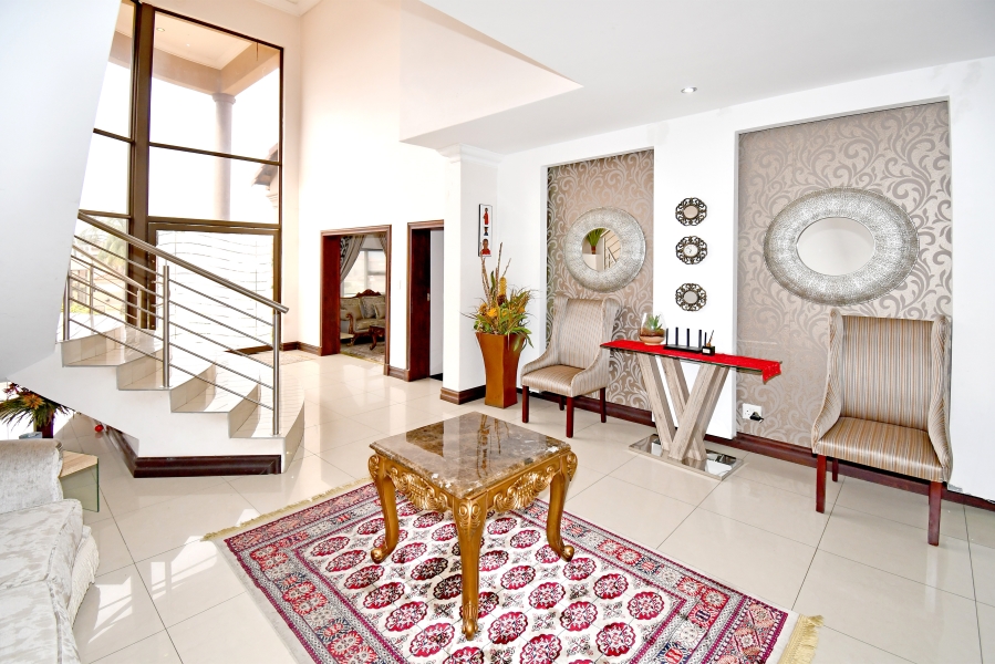 To Let 6 Bedroom Property for Rent in Blue Valley Golf Estate Gauteng