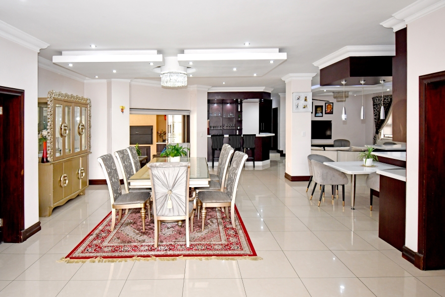 To Let 6 Bedroom Property for Rent in Blue Valley Golf Estate Gauteng