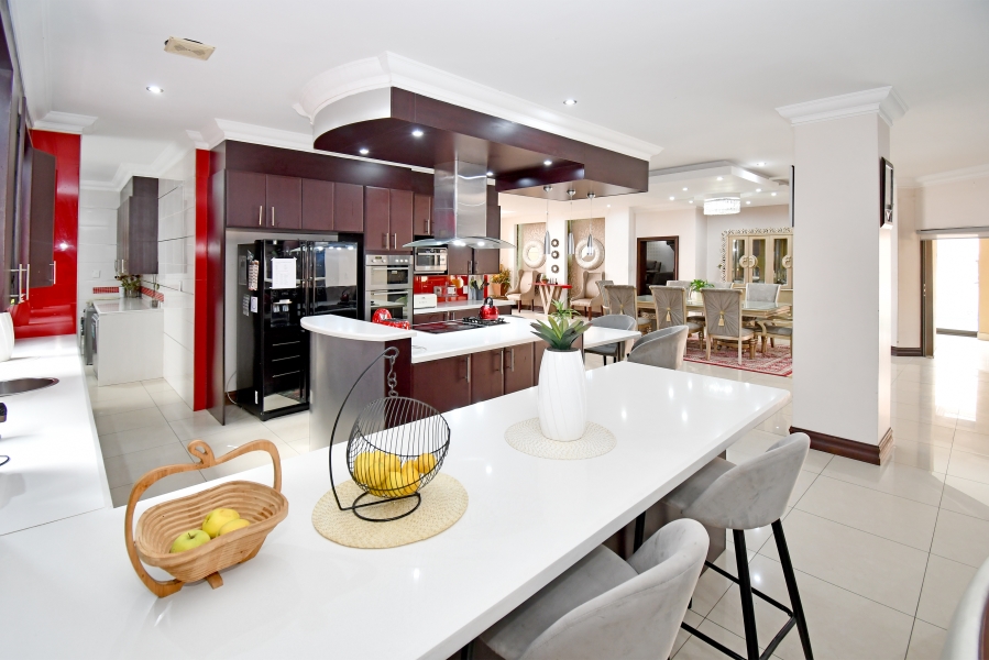 To Let 6 Bedroom Property for Rent in Blue Valley Golf Estate Gauteng