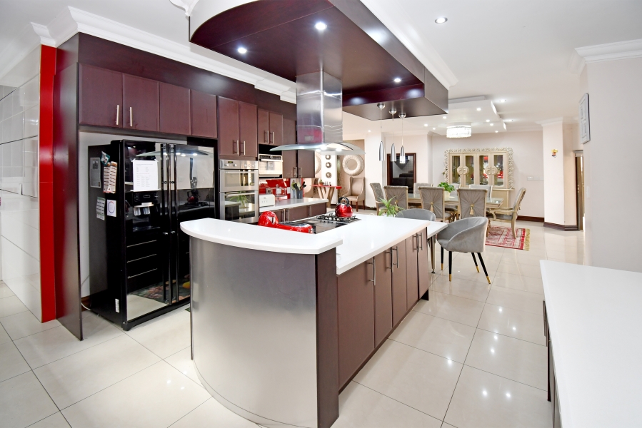 To Let 6 Bedroom Property for Rent in Blue Valley Golf Estate Gauteng