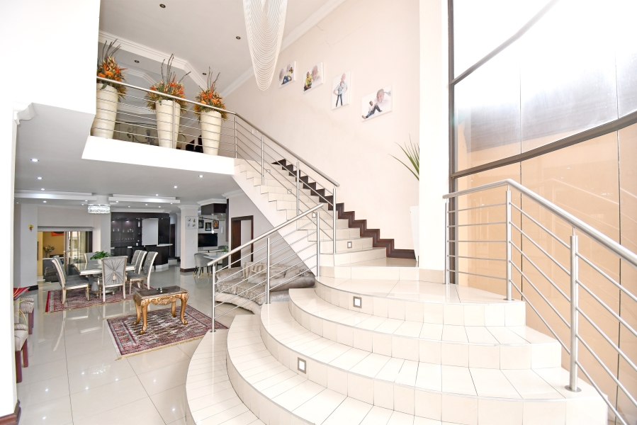 To Let 6 Bedroom Property for Rent in Blue Valley Golf Estate Gauteng