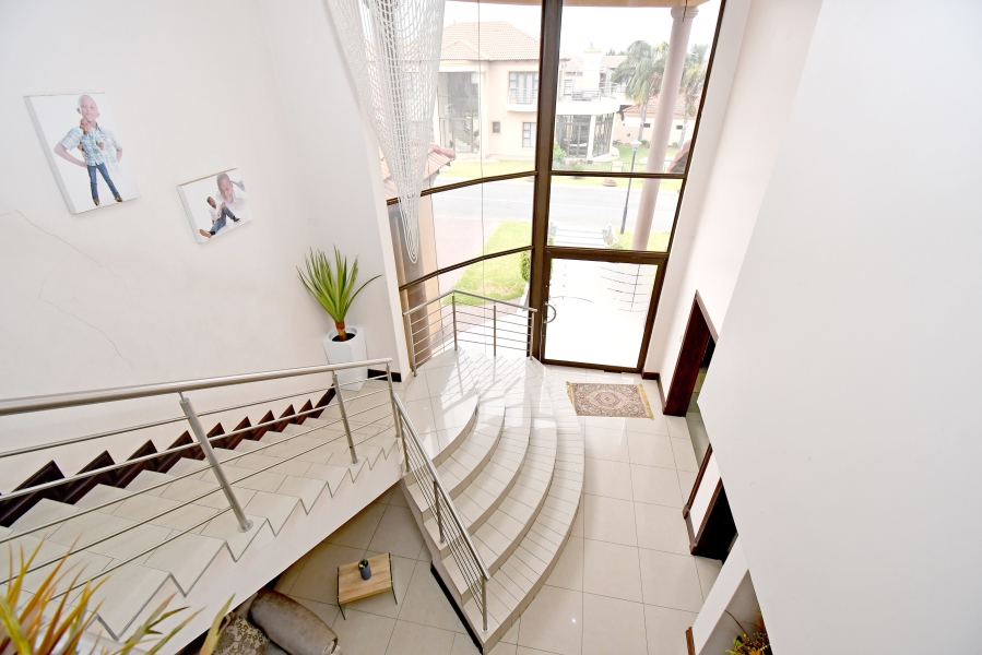 To Let 6 Bedroom Property for Rent in Blue Valley Golf Estate Gauteng