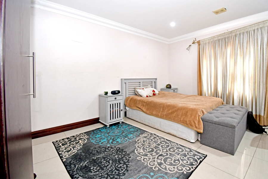 To Let 6 Bedroom Property for Rent in Blue Valley Golf Estate Gauteng