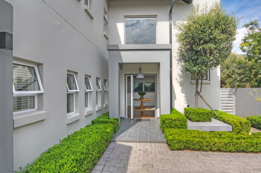 4 Bedroom Property for Sale in Waterfall Country Estate Gauteng