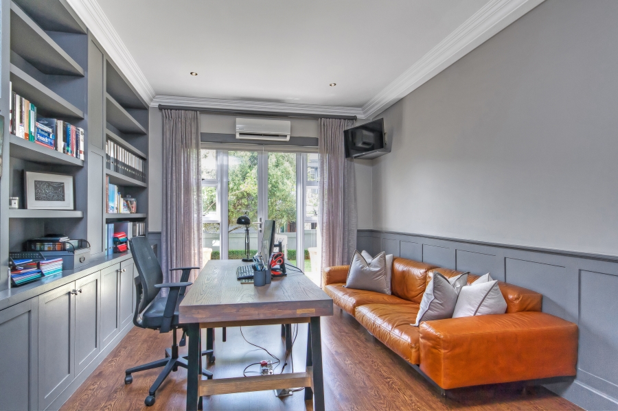 4 Bedroom Property for Sale in Waterfall Country Estate Gauteng