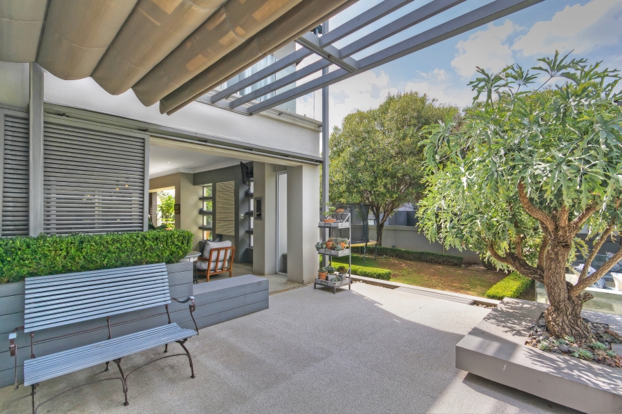 4 Bedroom Property for Sale in Waterfall Country Estate Gauteng