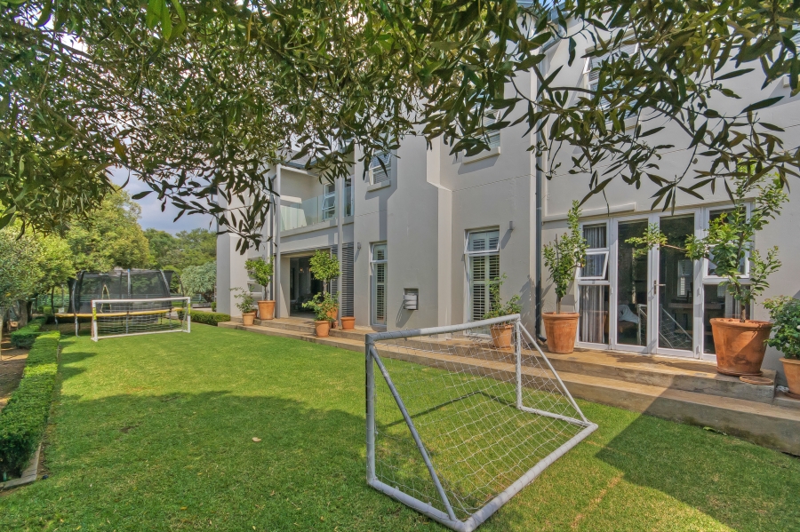 4 Bedroom Property for Sale in Waterfall Country Estate Gauteng