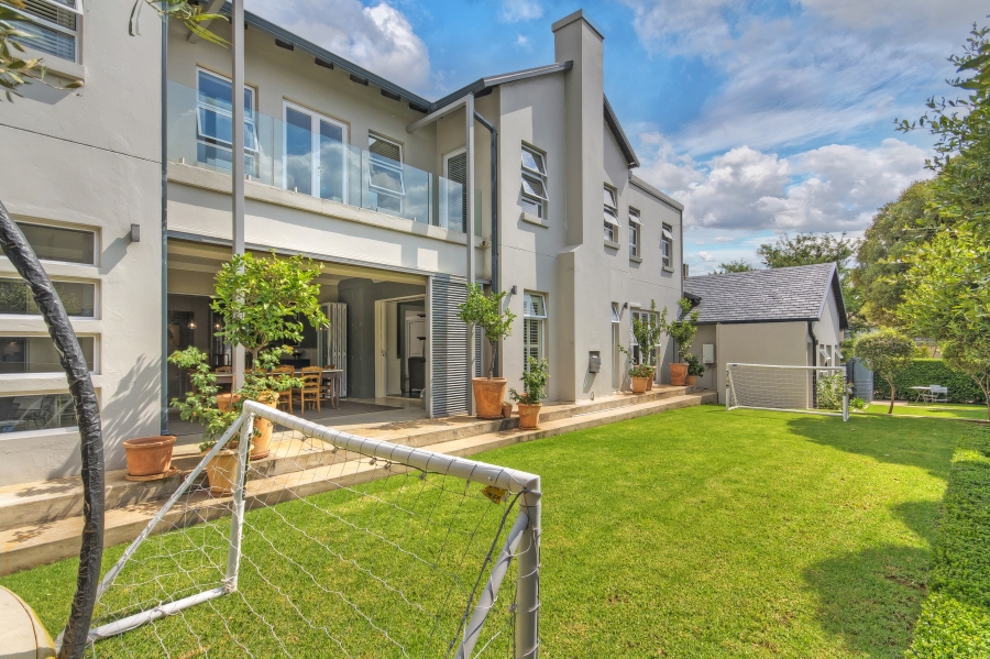 4 Bedroom Property for Sale in Waterfall Country Estate Gauteng