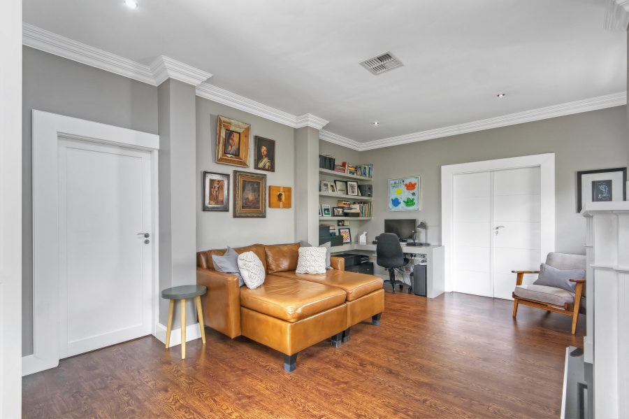 4 Bedroom Property for Sale in Waterfall Country Estate Gauteng