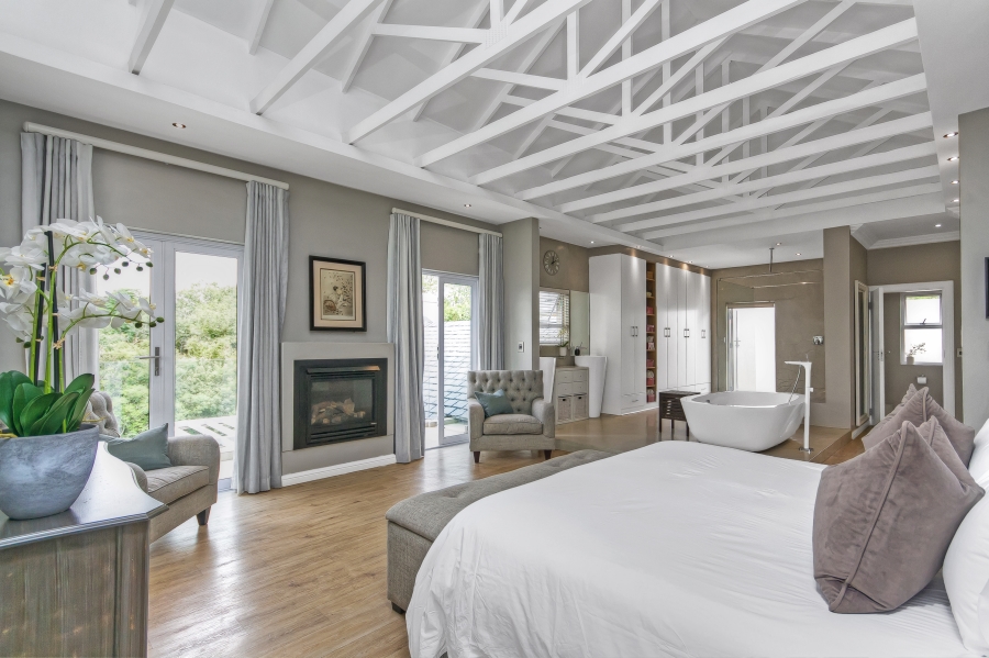 4 Bedroom Property for Sale in Waterfall Country Estate Gauteng