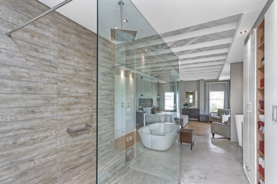 4 Bedroom Property for Sale in Waterfall Country Estate Gauteng