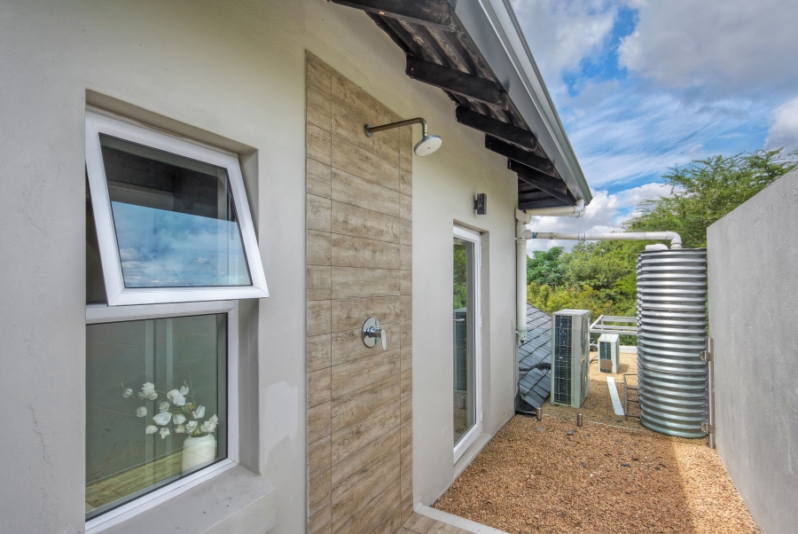 4 Bedroom Property for Sale in Waterfall Country Estate Gauteng