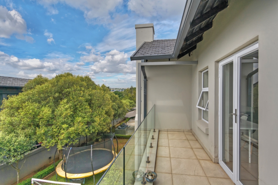 4 Bedroom Property for Sale in Waterfall Country Estate Gauteng