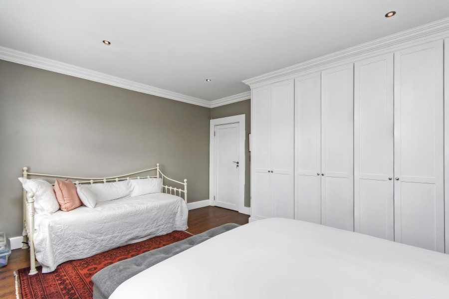 4 Bedroom Property for Sale in Waterfall Country Estate Gauteng