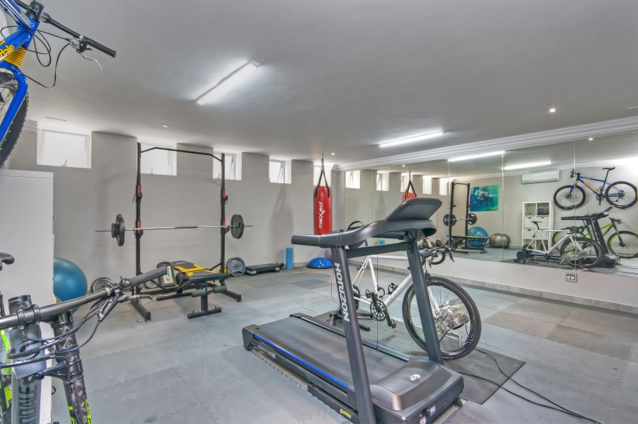 4 Bedroom Property for Sale in Waterfall Country Estate Gauteng