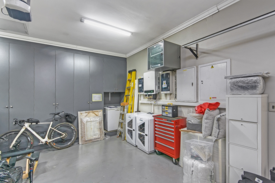 4 Bedroom Property for Sale in Waterfall Country Estate Gauteng