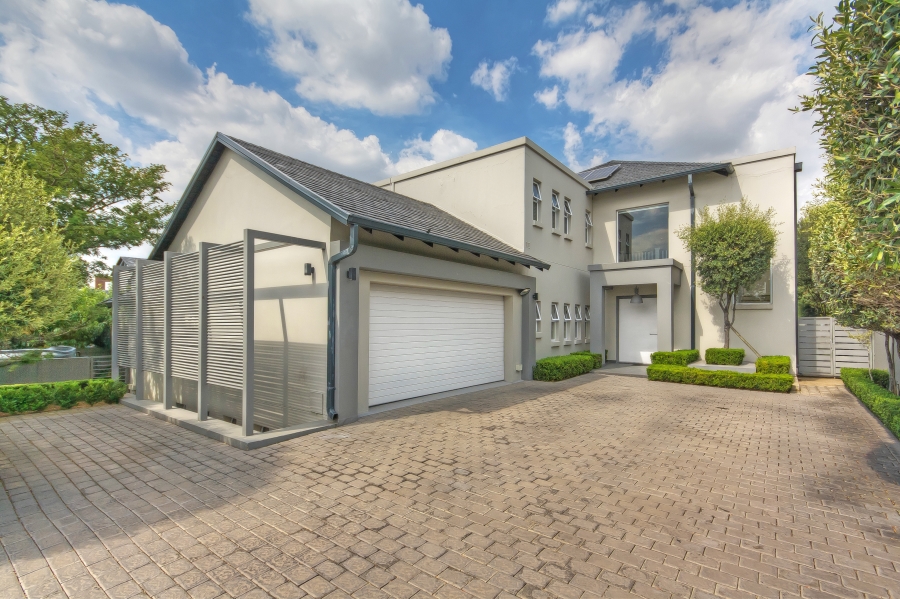 4 Bedroom Property for Sale in Waterfall Country Estate Gauteng