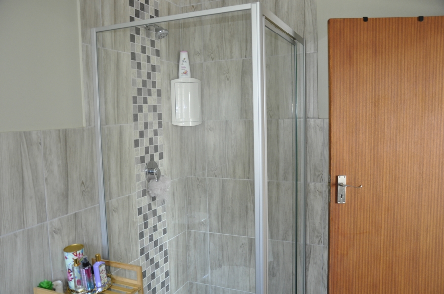 2 Bedroom Property for Sale in Noordwyk Gauteng