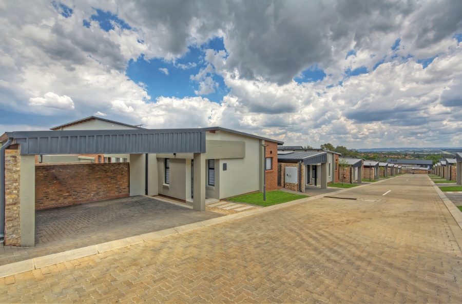 2 Bedroom Property for Sale in Carlswald Gauteng