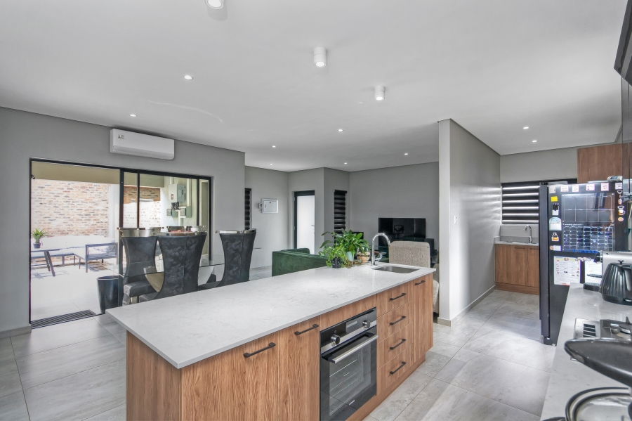 2 Bedroom Property for Sale in Carlswald Gauteng