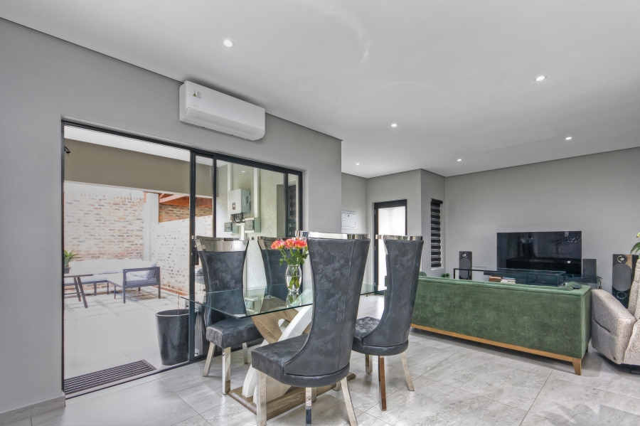 2 Bedroom Property for Sale in Carlswald Gauteng