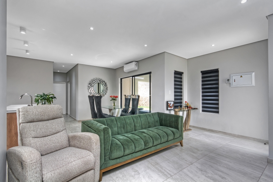 2 Bedroom Property for Sale in Carlswald Gauteng