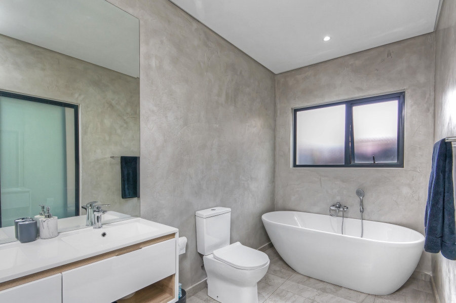 2 Bedroom Property for Sale in Carlswald Gauteng