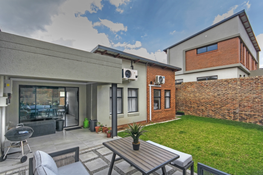 2 Bedroom Property for Sale in Carlswald Gauteng