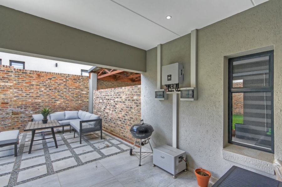 2 Bedroom Property for Sale in Carlswald Gauteng