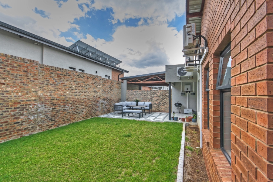 2 Bedroom Property for Sale in Carlswald Gauteng