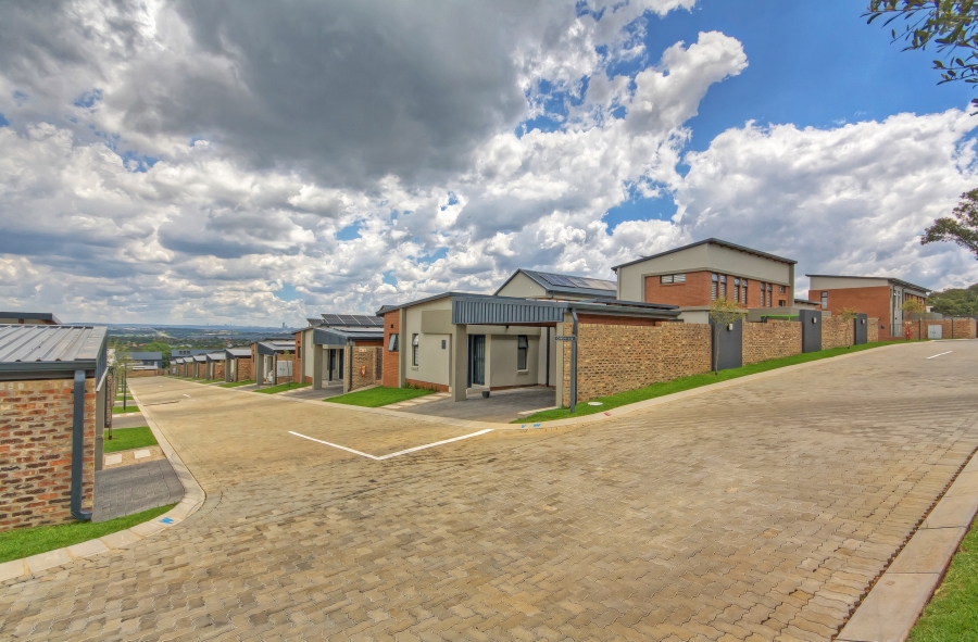 2 Bedroom Property for Sale in Carlswald Gauteng
