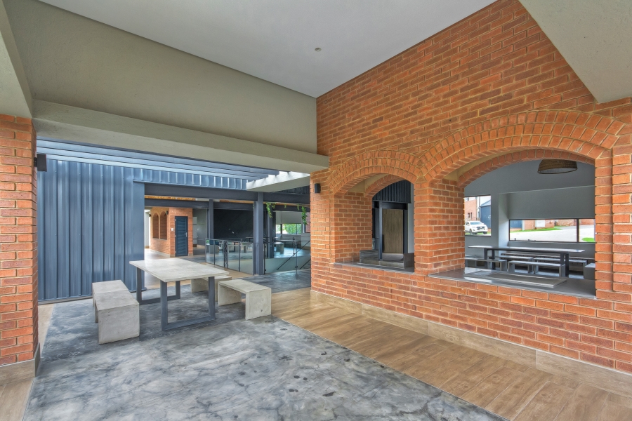 2 Bedroom Property for Sale in Carlswald Gauteng