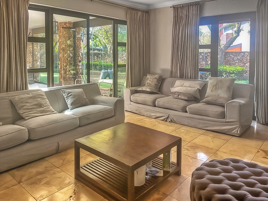 5 Bedroom Property for Sale in Southdowns Estate Gauteng