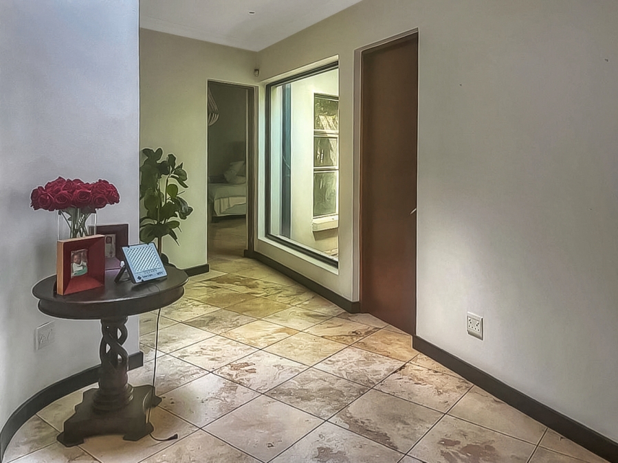 5 Bedroom Property for Sale in Southdowns Estate Gauteng