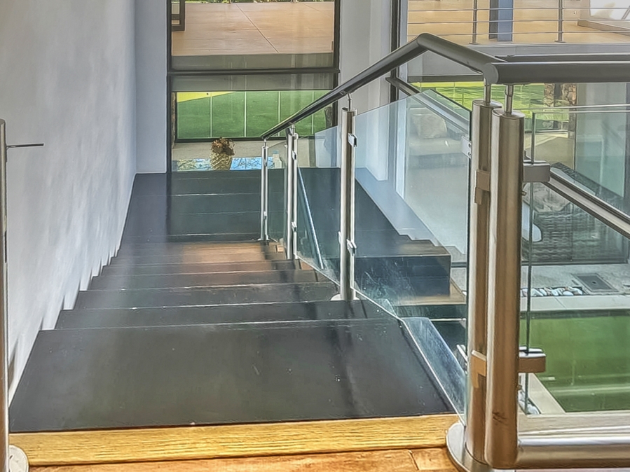 5 Bedroom Property for Sale in Southdowns Estate Gauteng