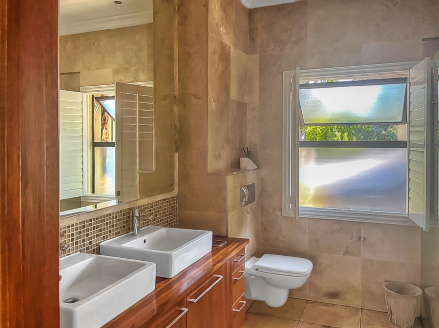 5 Bedroom Property for Sale in Southdowns Estate Gauteng