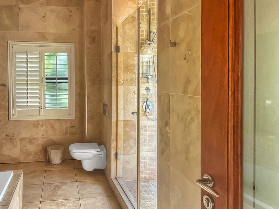 5 Bedroom Property for Sale in Southdowns Estate Gauteng