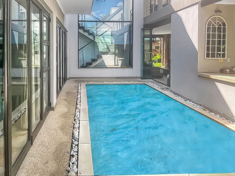 5 Bedroom Property for Sale in Southdowns Estate Gauteng