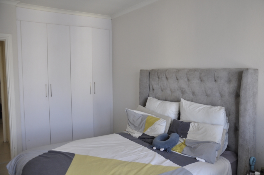 1 Bedroom Property for Sale in Erand Gardens Gauteng