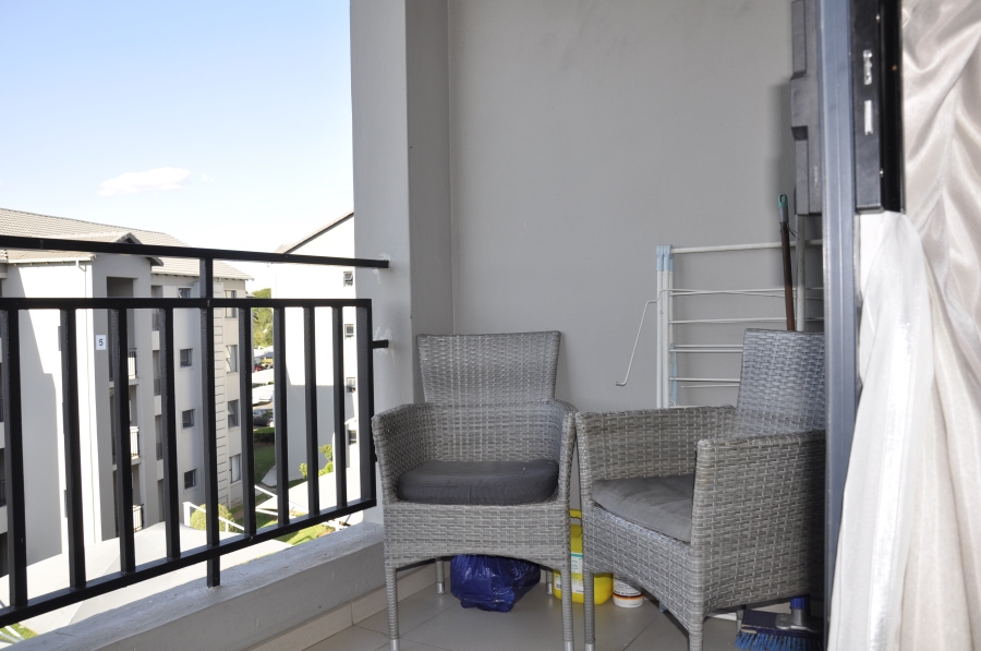 1 Bedroom Property for Sale in Erand Gardens Gauteng